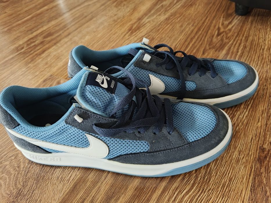 Buty Nike SB 42,5 stan bardzo dobry