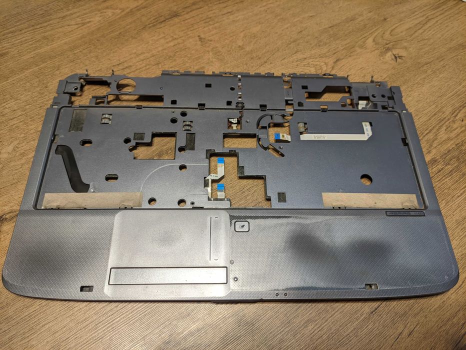 Продам ноутбук на запчасти Acer Aspire 5542G