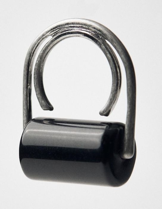 Дуже стильна обручка Zara із смоляним роликом. Тренд сезону. New