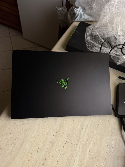 Laptop Razer Blade Pro 17” 32 gb ram RTX 2070 Max Q
