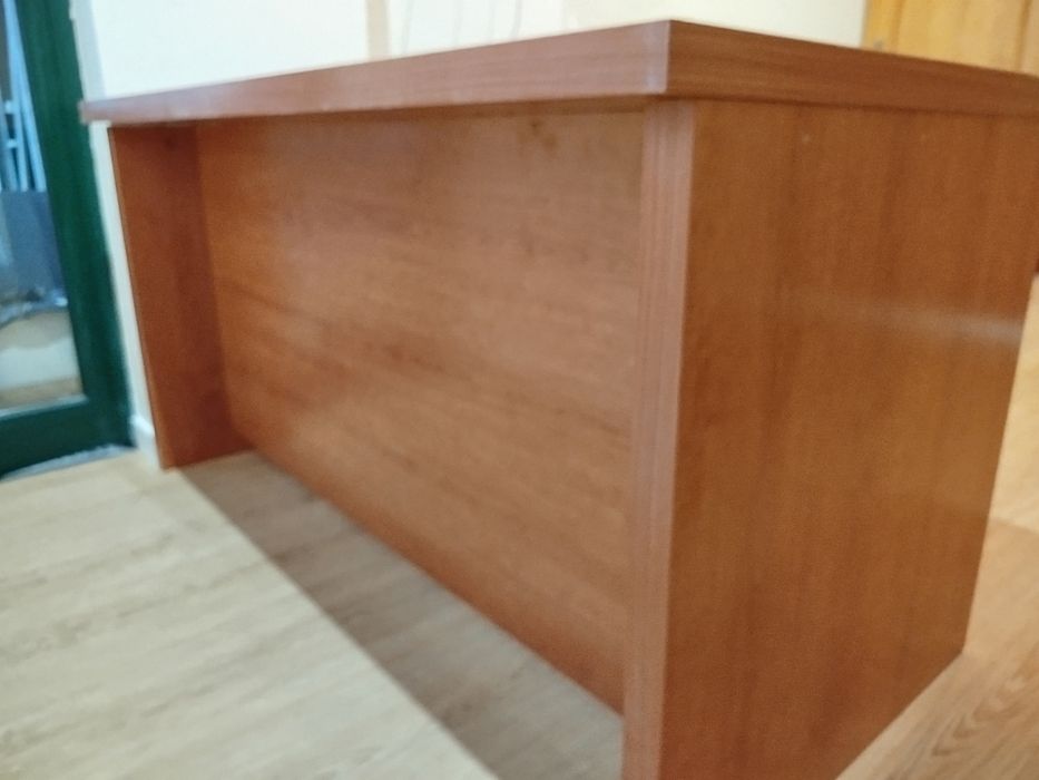 Secretária 140x75x75