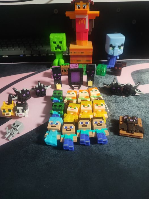 Фигурки Minecraft Kinder Surprise, оригинал, коллекция