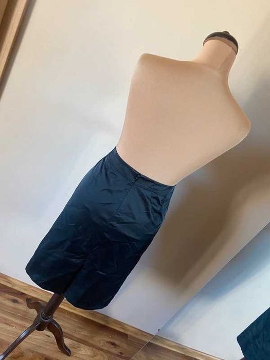 Solar sliska jak satyna m s 38 spodnica olowkowa basic czarna midi
