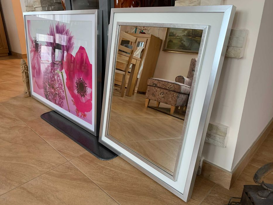 Lustro w srebrnej oprawie