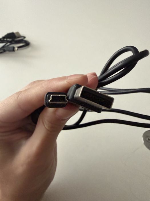 2 кабелі USB на Mini-USB
