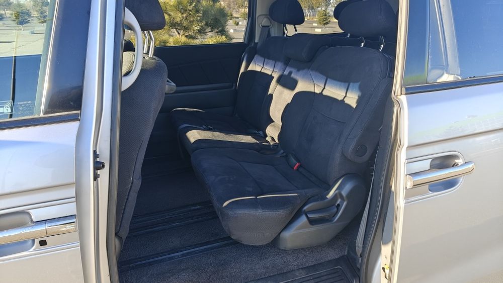 Продам Honda Elysion