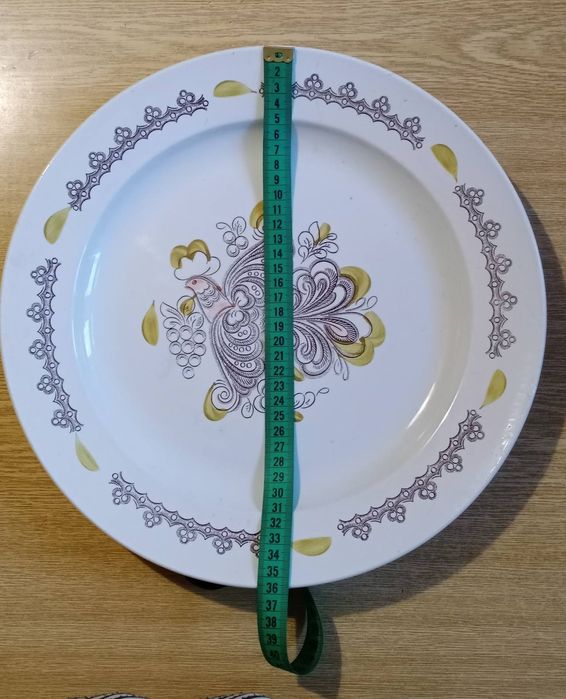 Блюда столовые большие, подносы