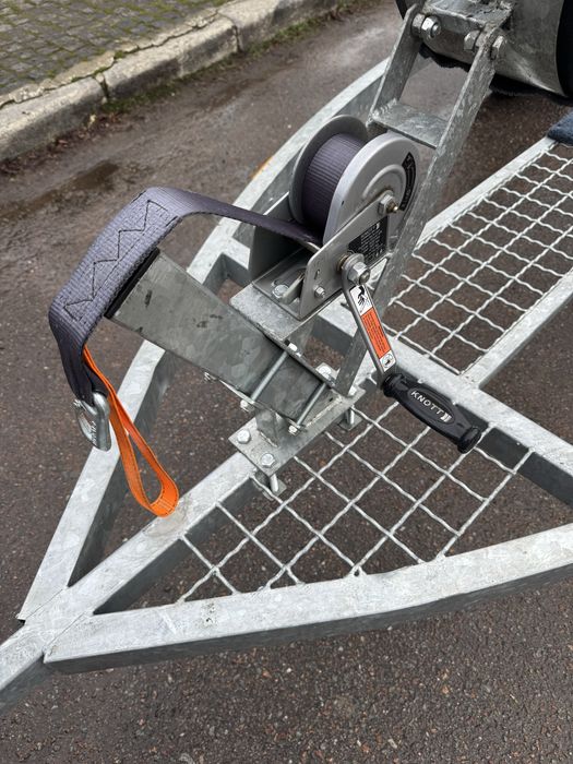Продам причіп під човен