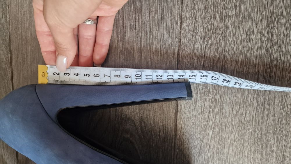 Туфлі замшеві блакитні Nando muzi