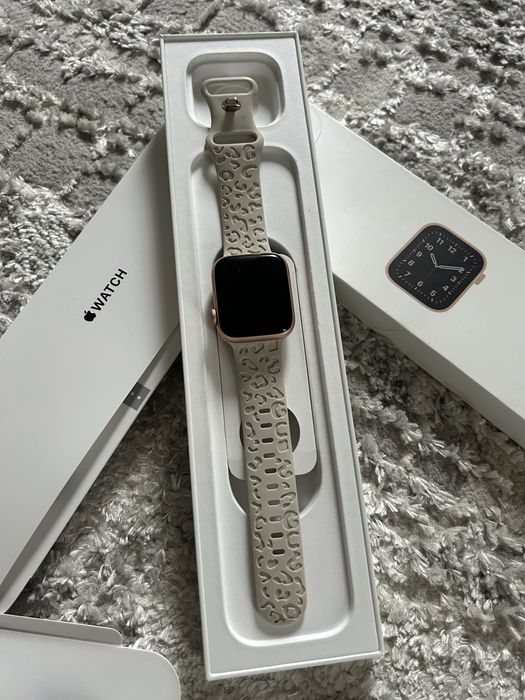 Apple watch SE 40 mm GOLD Alu Pink Sand