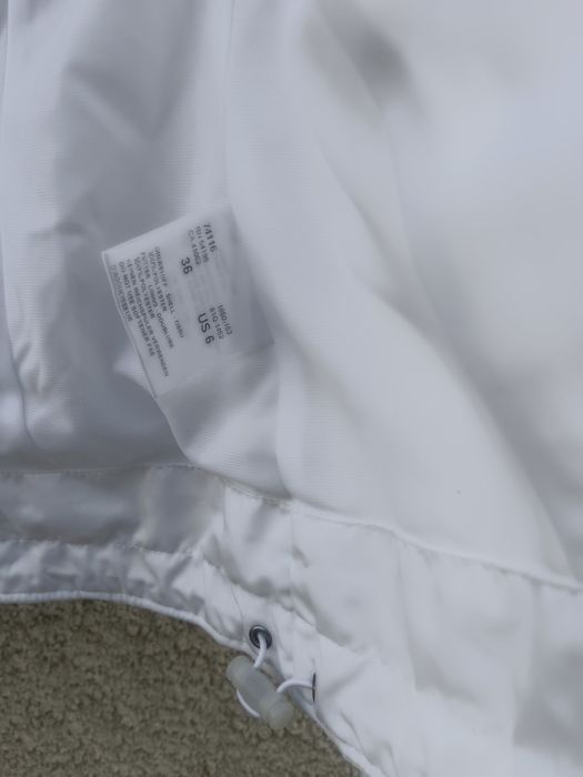 Куртка вітровка Bogner розмір 36