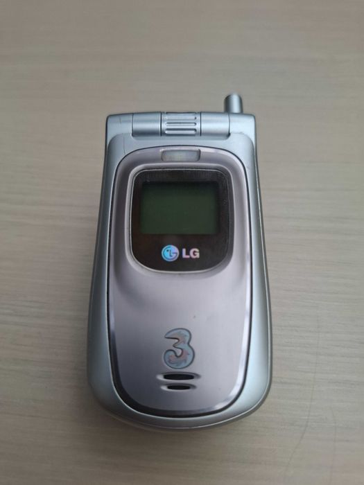 Telefon LG U8120