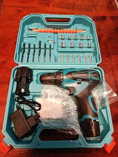 Аккумуляторный шуруповёрт дрель 12V с кейсом и набором 2 аккумулятора