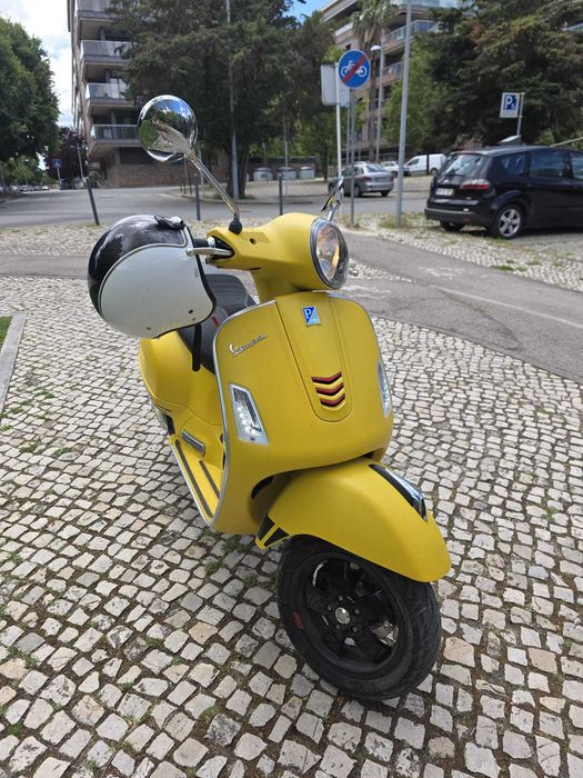 Mota Vespa VESPA Amarela