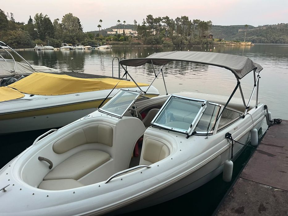 Barco Chaparral 18LE motor volvo 3.0