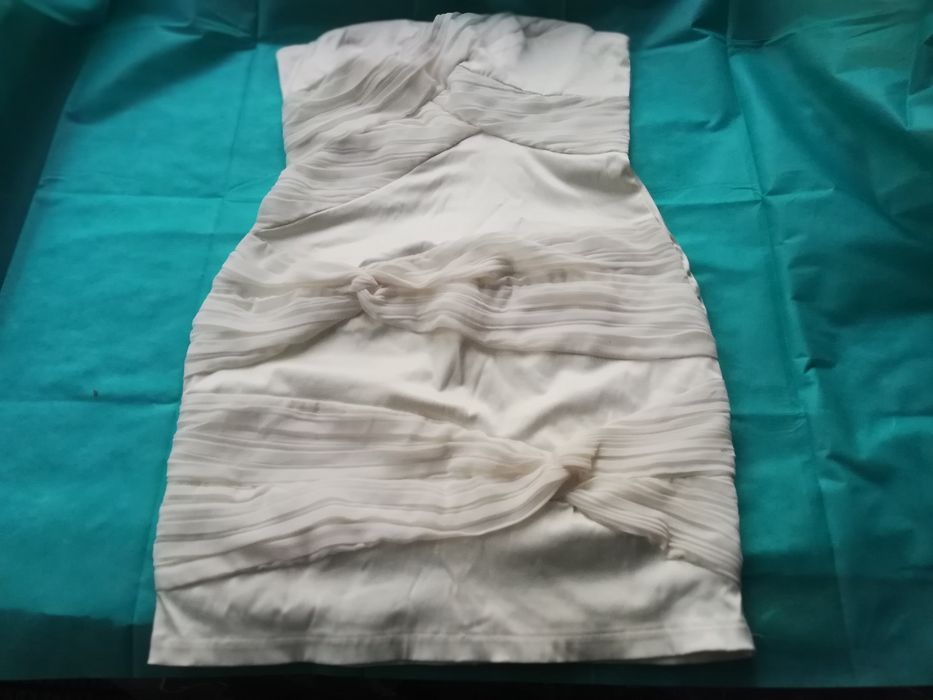 Нові сукні A / X та  Jane Norman s розмір.