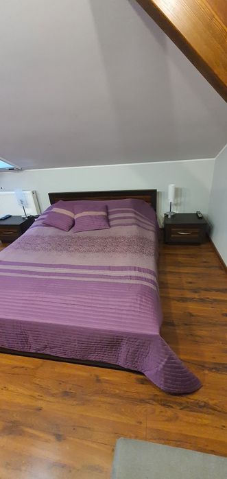 Sprzedam łóżko sypialniane z materacem