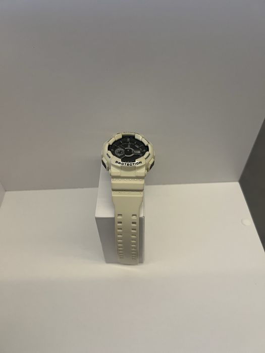 Годинник Casio GA-110C-7AER