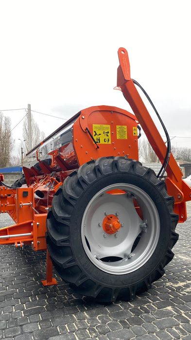 Сівалка зернотукова СЗФ 4000v варіаторна СЗ 4 Сеялка зерновая Фаворит