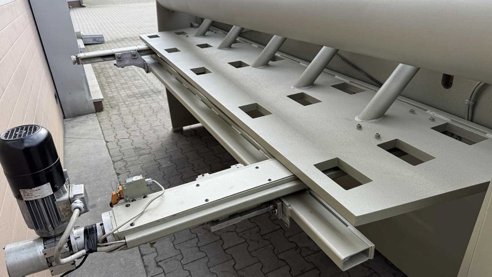 Gilotyna nożyce do blachy SAFAN VS 3100 x 6 mm