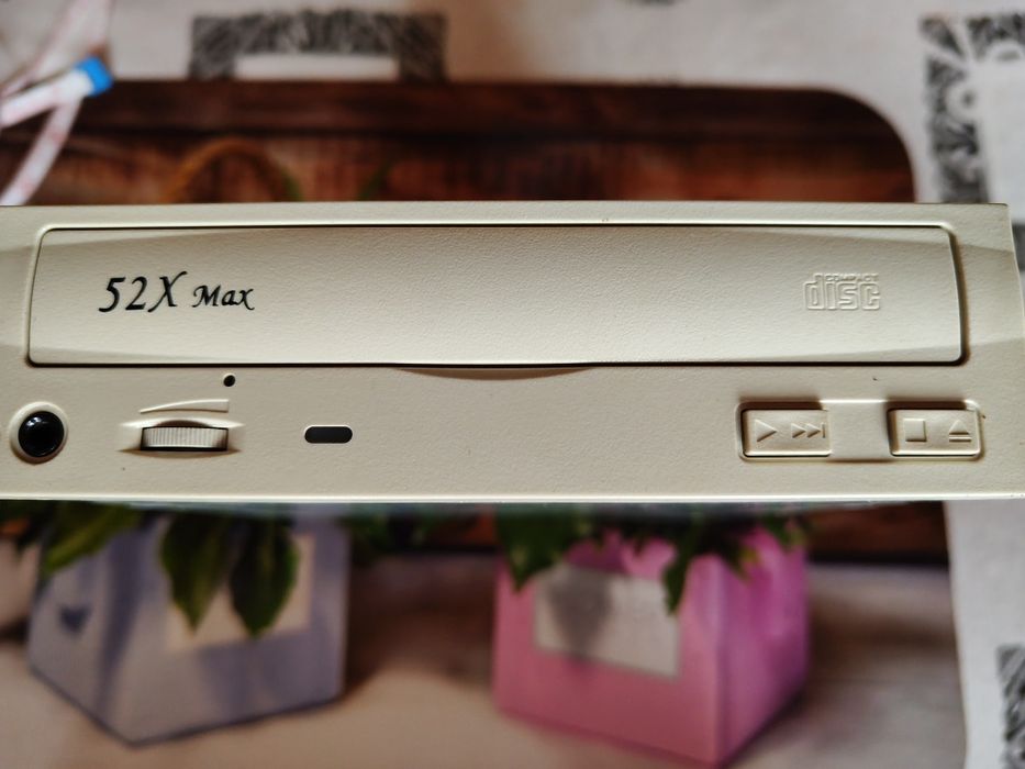 Niezawodny napęd CD-ROM Lite-On LTN-526D 52X Max | Retro PC
