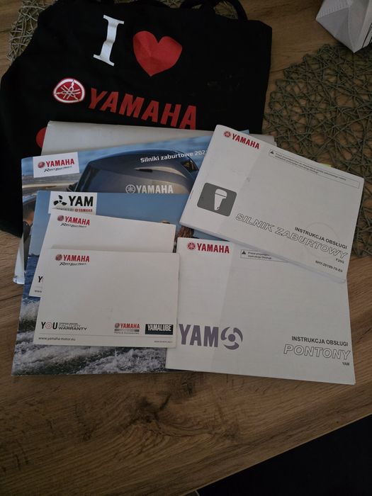 Ponton yamaha 380s + przyczepa +silnik