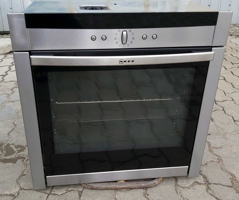 Ексклюзивная духовка Bosch Neff B45E42N3 из Германии б/у