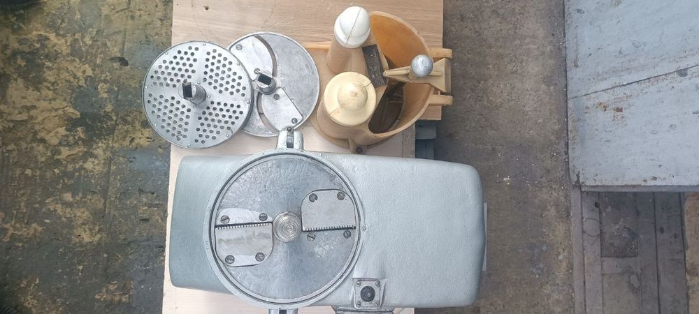 Продам овочерізку МОК 350