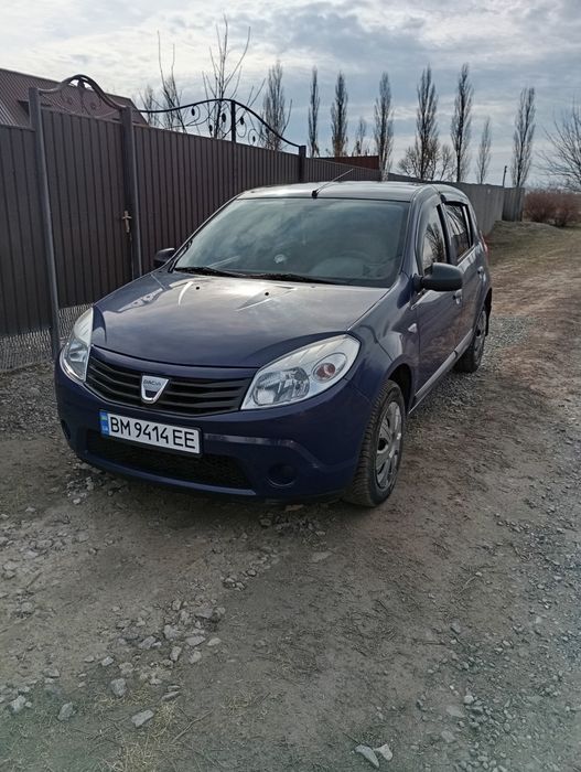 Продам автомобіль Dacia Sandero