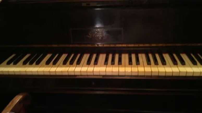 Piano Erard antigo - peça colecionador