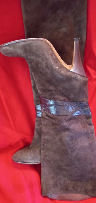 Dois pares de botas n.38