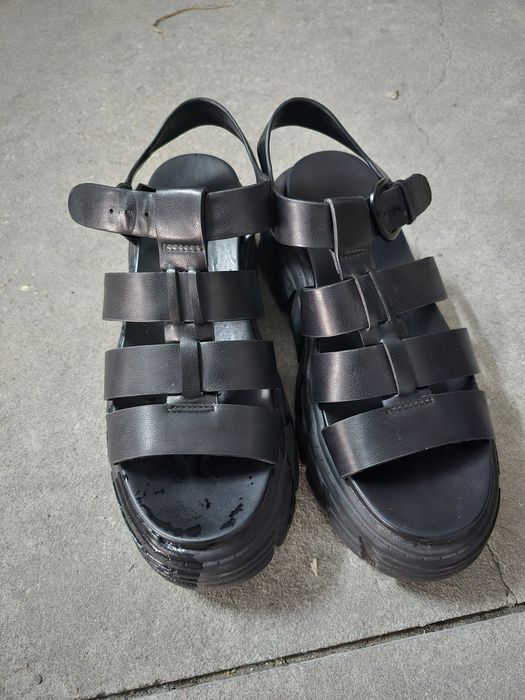 Sandálias 38 stradivarius