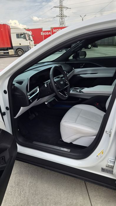 Cadillac lyriq 2024