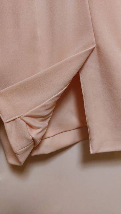 Sukienka rozm. 36 Reserved jasna morela