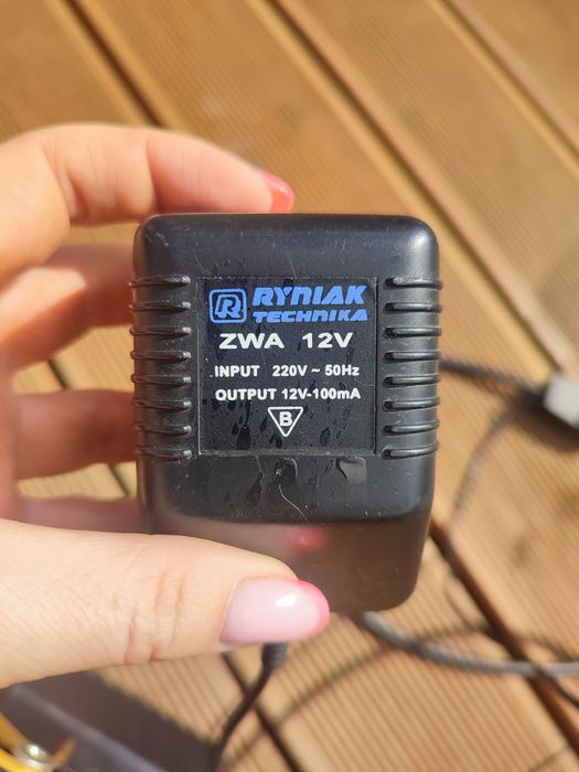 Antena pokojowa z zasilaczem