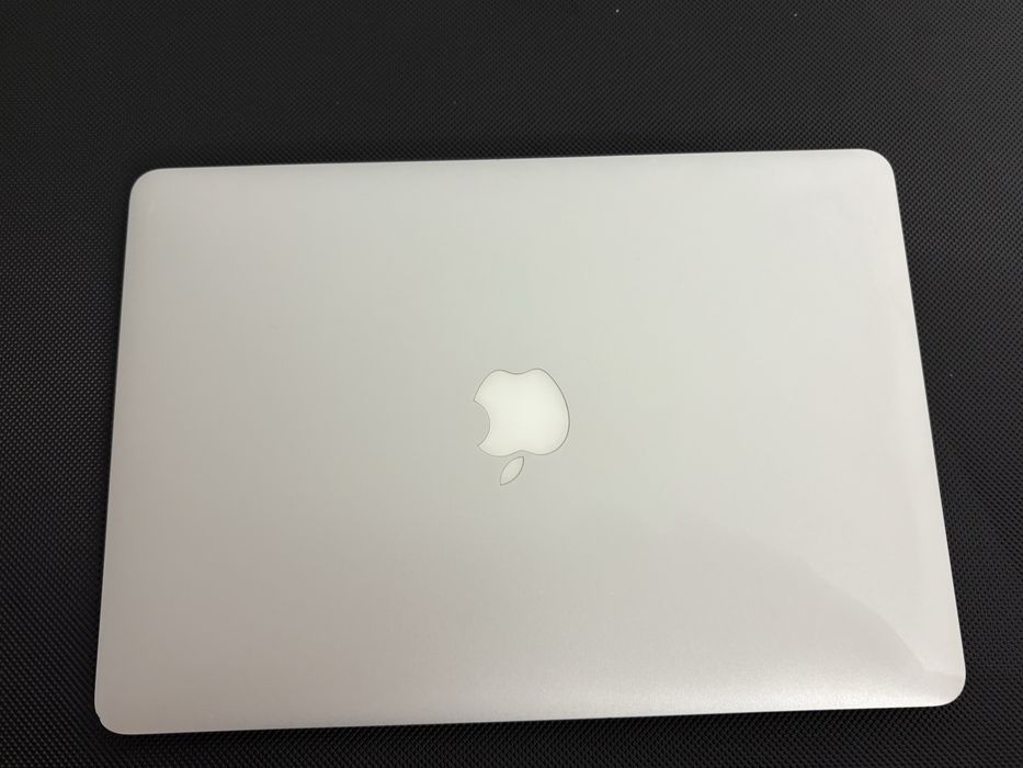 Macbook Air 13 8GB Ram 512GB SSD Nowa Bateria