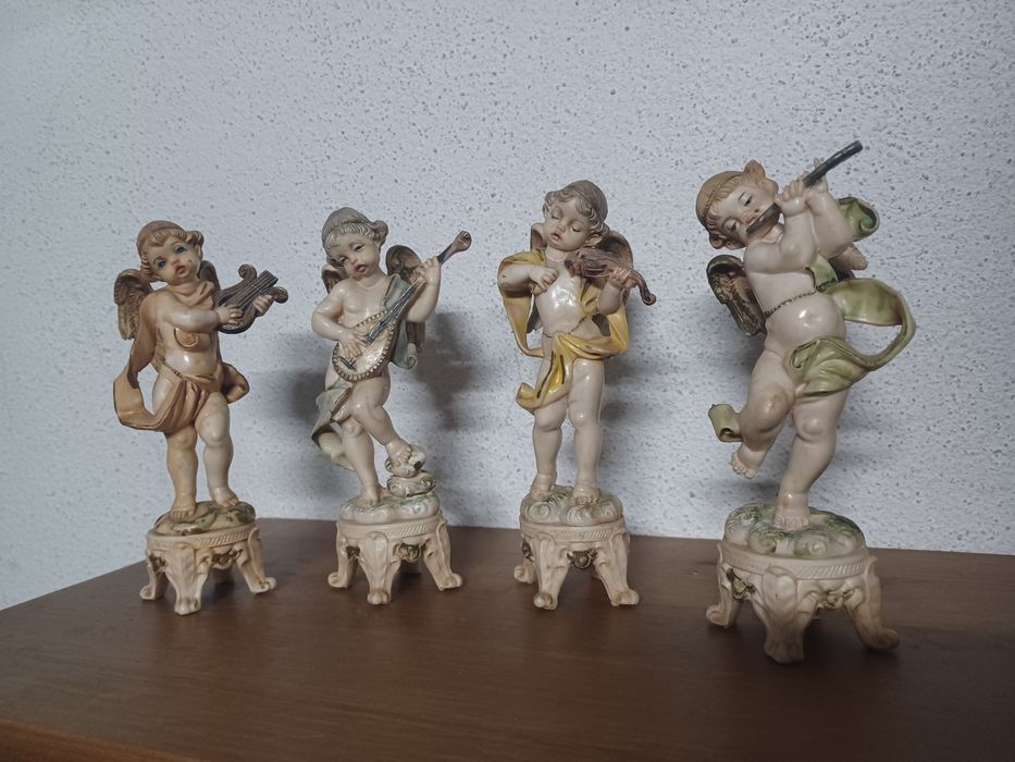 Estatuetas Quarteto de Músicos Anjos em resina + Anjo