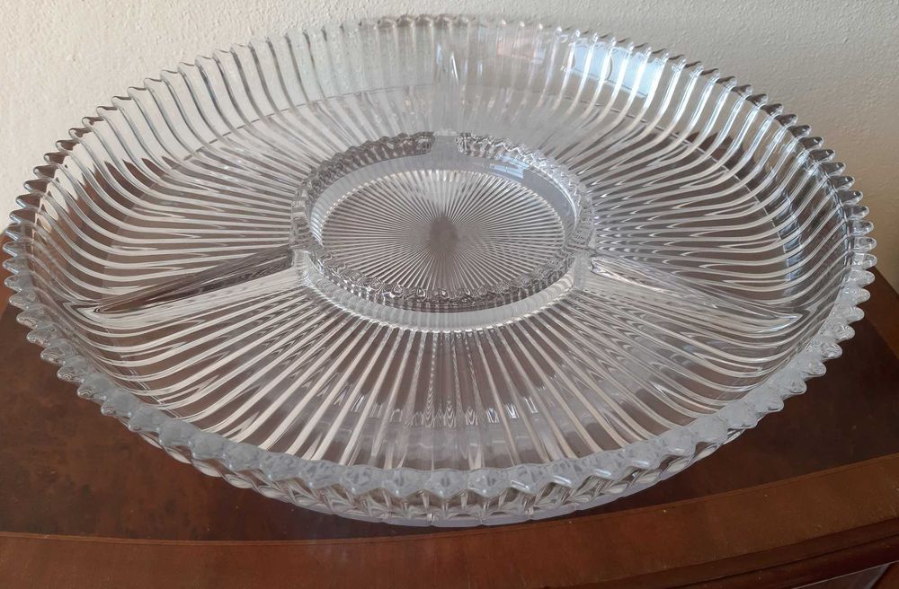 Grande Prato Lapidado para aperitivos em Cristal