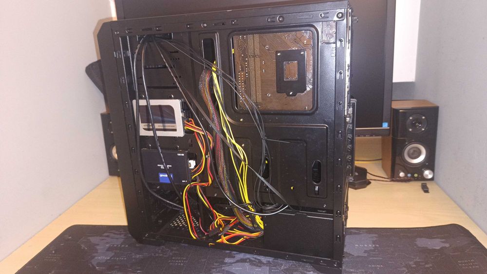 Komputer do gier gamingowy i5 RX570 16GB SSD Fortnite Minecraft Roblox