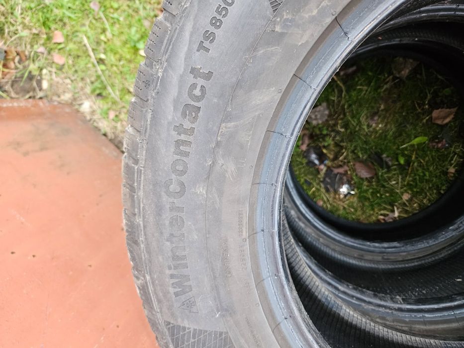 Sprzedam opony zimowe Continental 215/70/16