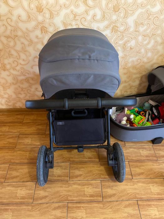 Продам коляску Carello Ultimo
