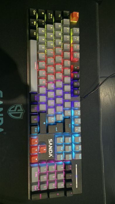 Teclado gaming mecânico - novo