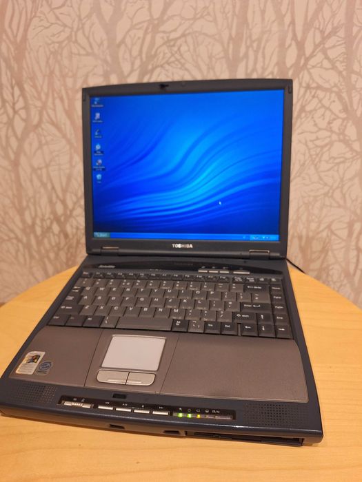 Komputer TOSHIBA Satellite S1800‑554 + stacja dyskietek 3,5" – KLASYK