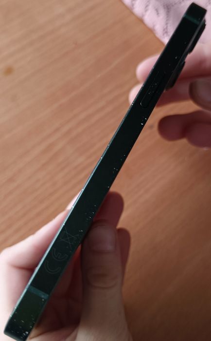 iPhone 13. Dobry stan