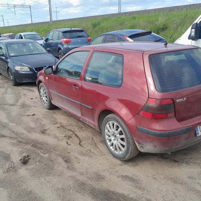 VW golf IV na części