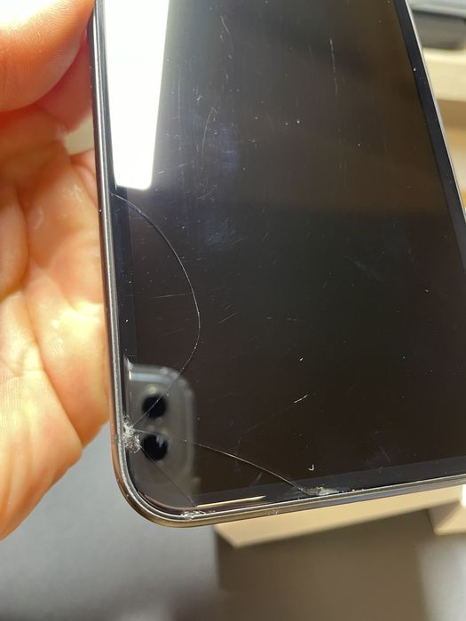 iPhone 11 64GB Black | Box | Okazja | Uszkodzony ekran