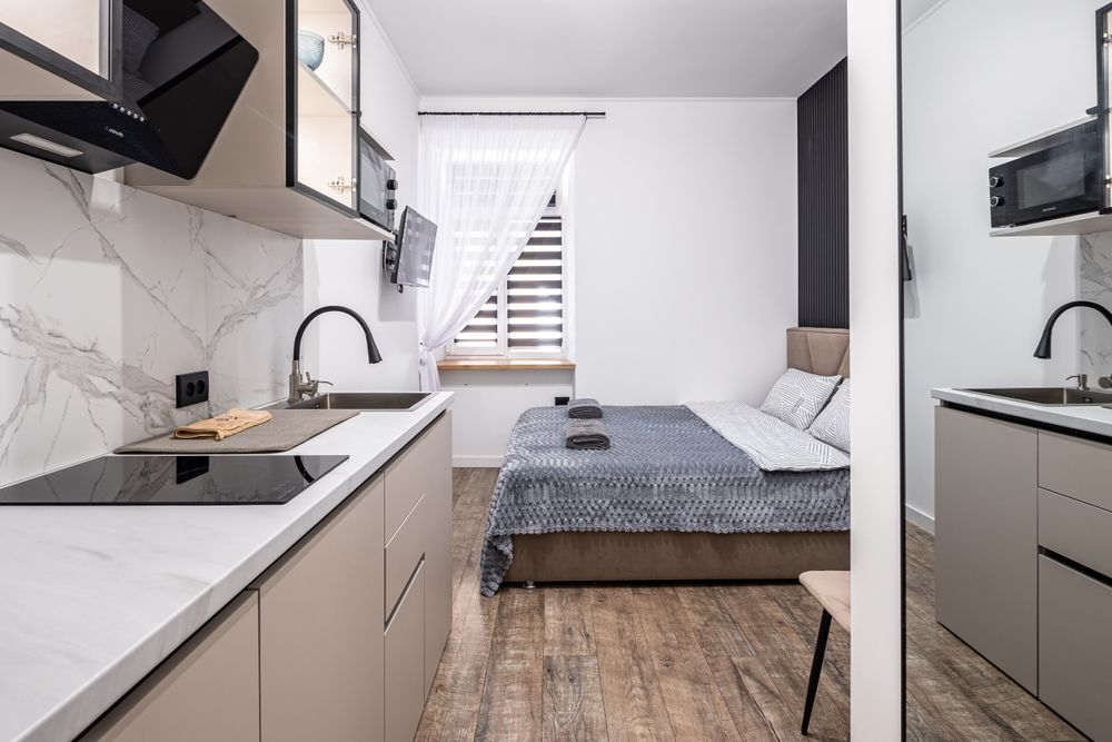 Здам 1 кімнатну квартиру подобово біля костелу та церкви Юра