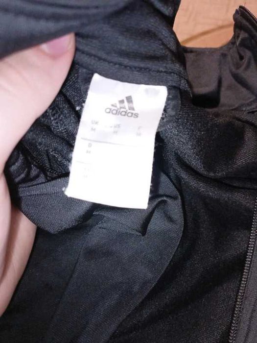 Dres Adidas na 3 paski lecą laski