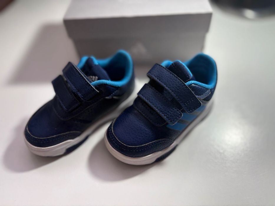 Buciki adidas, snakersy dla chłopca, roz 21