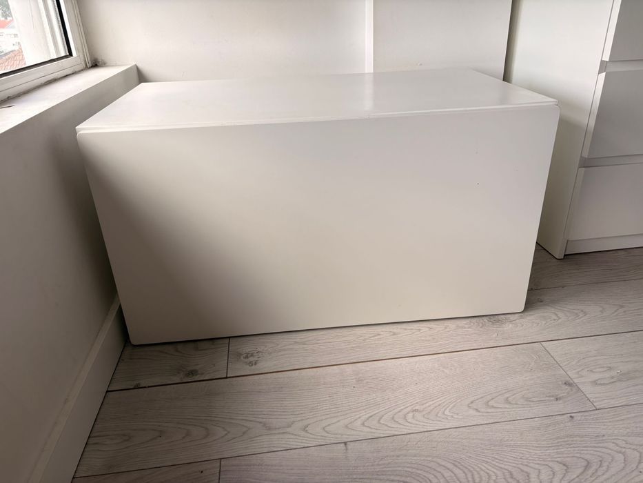 Banco com arrumação Ikea SMASTAD